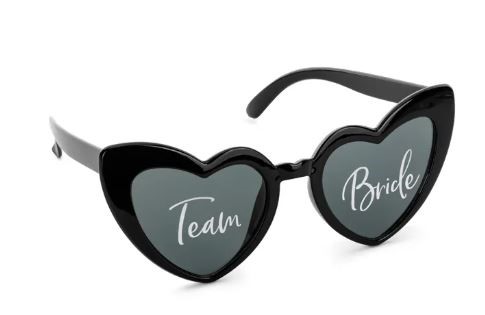 Okulary serduszka z napisem ''Team Bride'', czarny